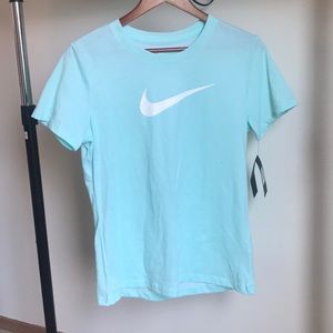Nike tee